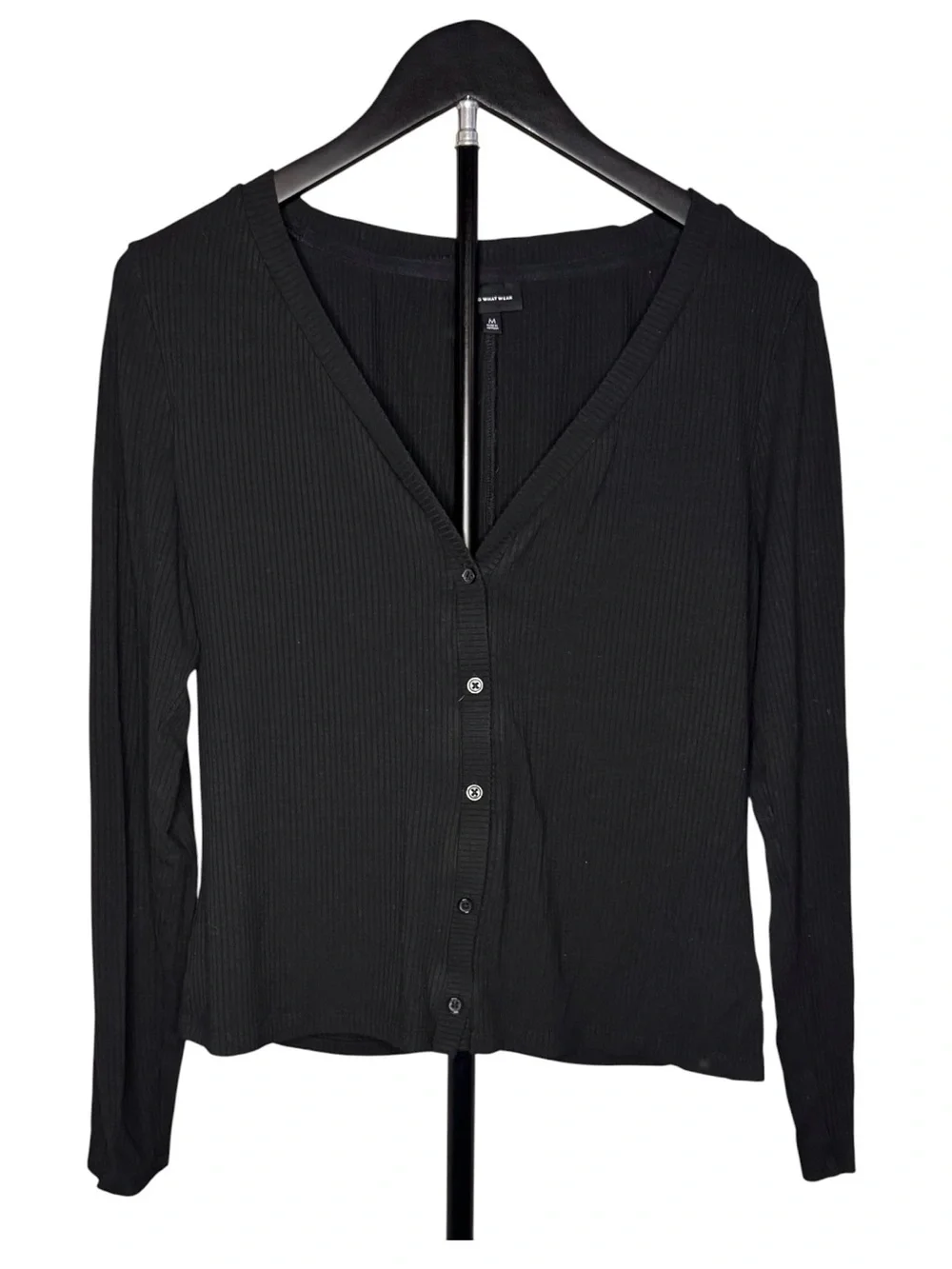 Who What Wear Black Ribbed Button-Front V-Neck Top